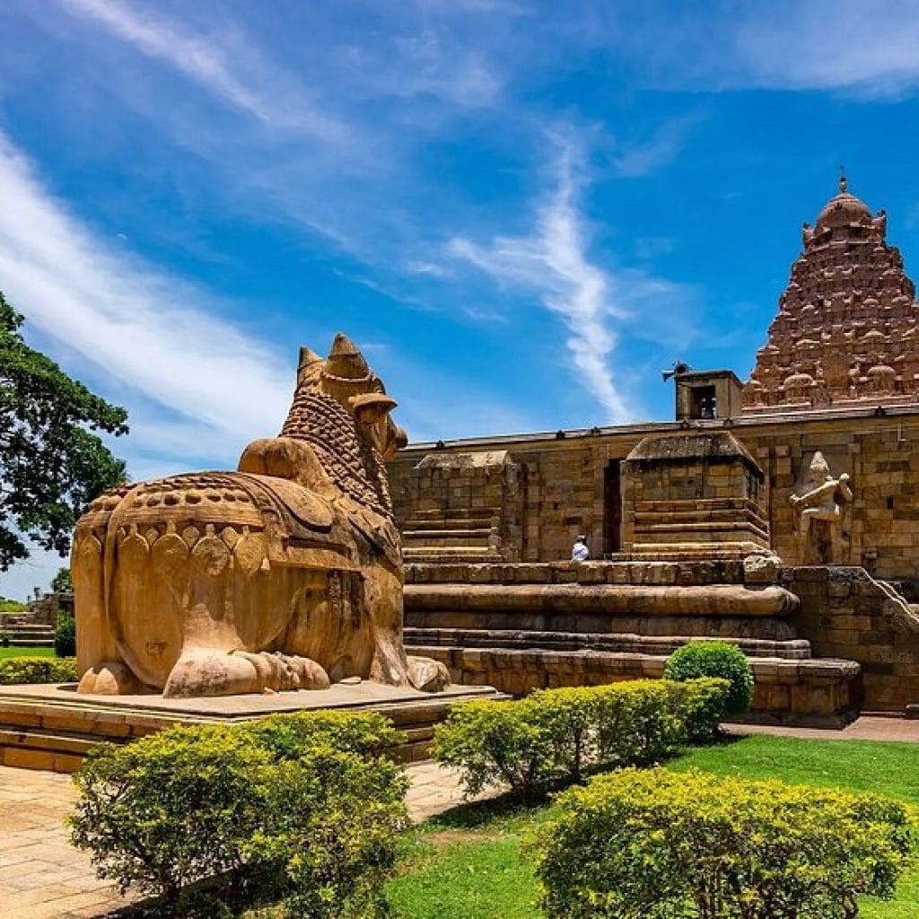 great living chola temples tour package, thanjavur chidambaram tour package, unesco sites in tamilnadu tour, 3 day tour package from thanjavur, thanjavur gangaikonda cholapuram darasuram, chidambaram nataraja temple tour, south india heritage tours, thanjavur sightseeing package