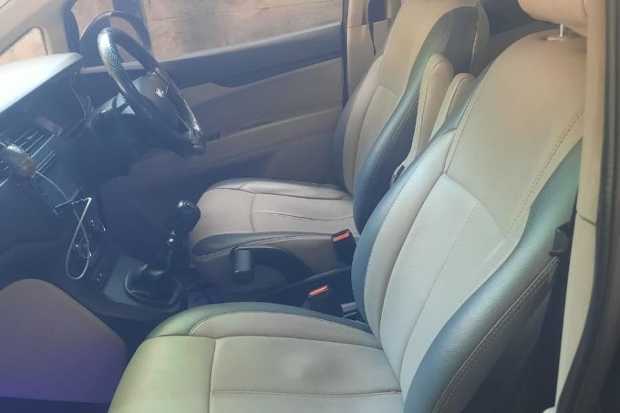 Marazzo 8 Seater
