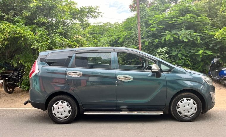 Marazzo 8 Seater