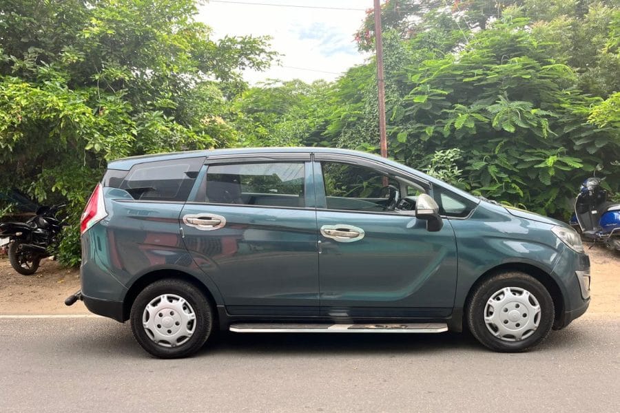 Marazzo 8 Seater