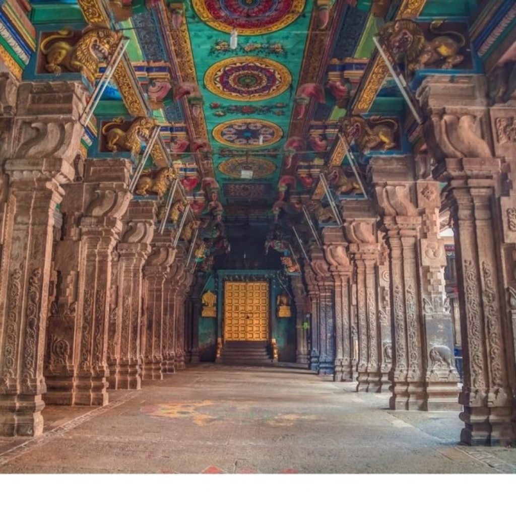 Great Living Chola Temples Tour from Thanjavur, Thanjavur Darasuram Gangaikonda Cholapuram tour, Chidambaram and Vaitheeswaran Koil day trip from Thanjavur, 2 day temple tour packages from Thanjavur, UNESCO heritage sites Tamil Nadu itinerary, Thanjavur taxi service for temple tour